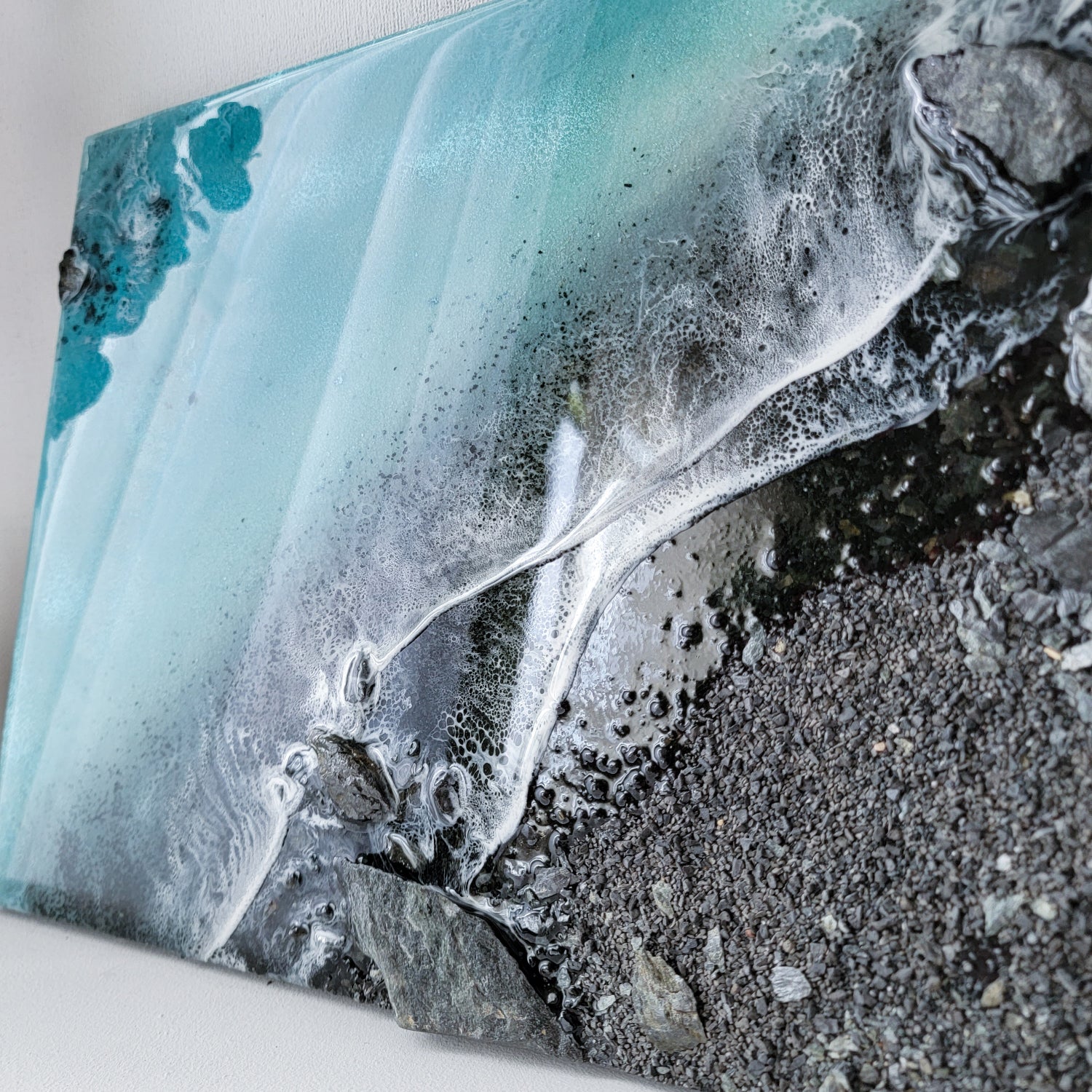 Oceanic Escape Resin Painting: Seascape Wave Wall Decor